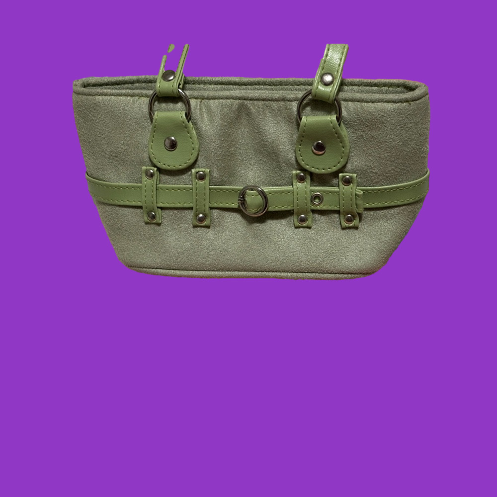 Very cute vintage tiny green purse!